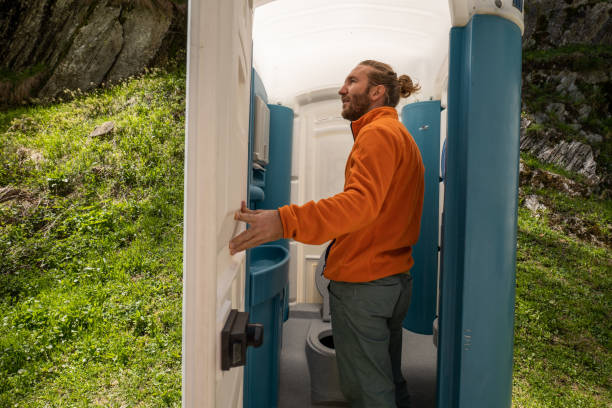 Best Portable bathroom rental  in Gaylord, MI